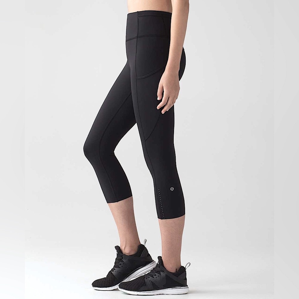NWOT Lululemon Fast & Free Crop II *Nulux
in Black. 
Size 4. 
New Without Tags.